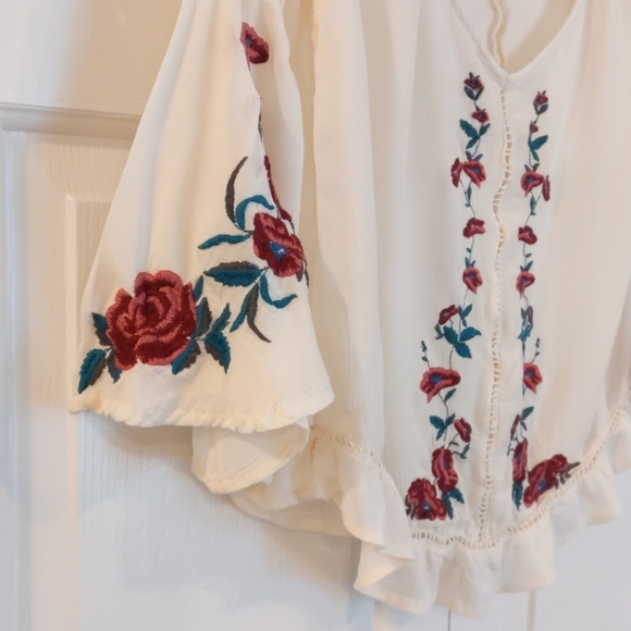 American Eagle Festival Boho festival floral top cream ivory embroidery Small - Picture 2 of 13
